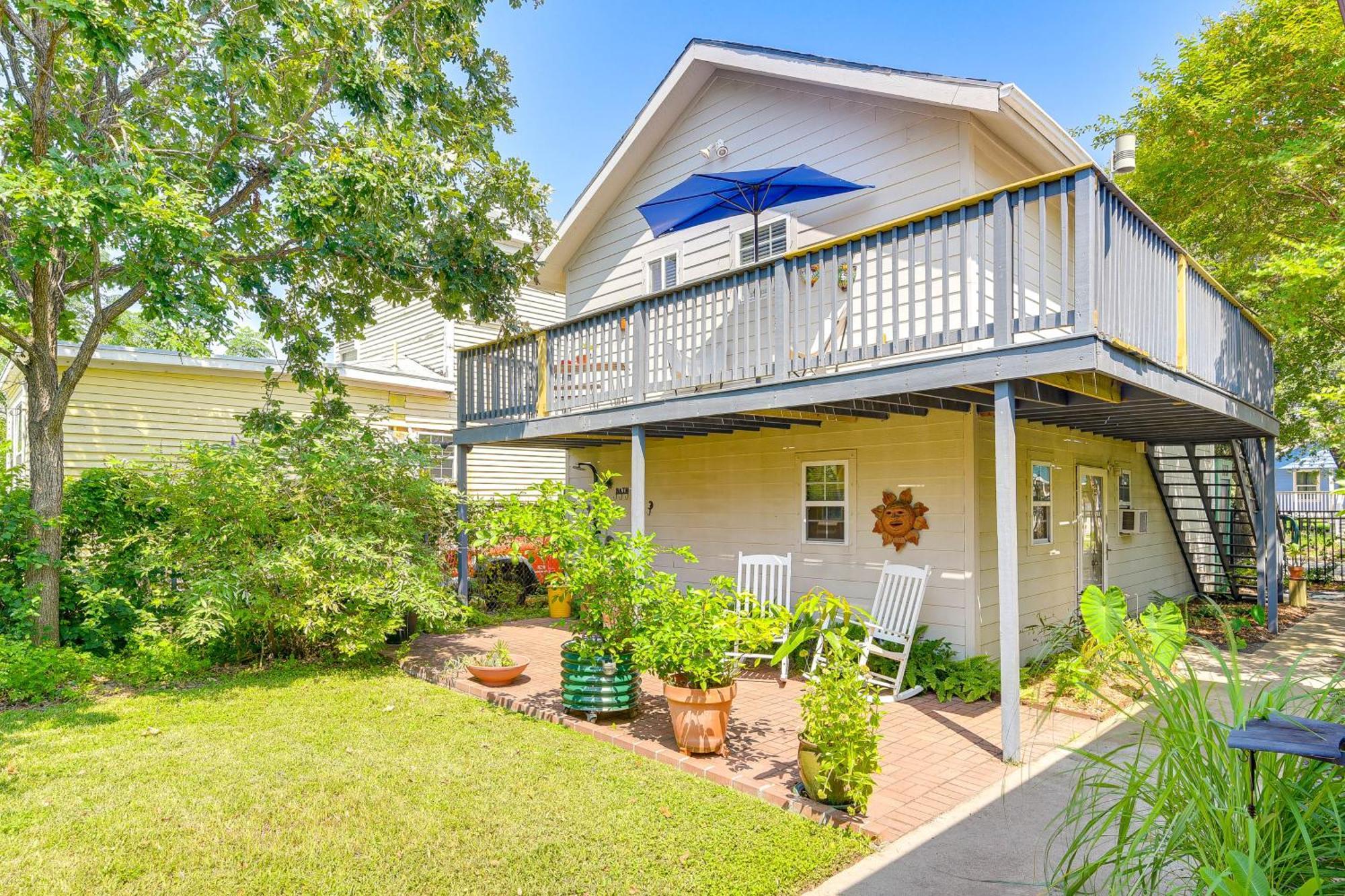 Cozy Galveston Apartment With Private Beach Pass! 外观 照片